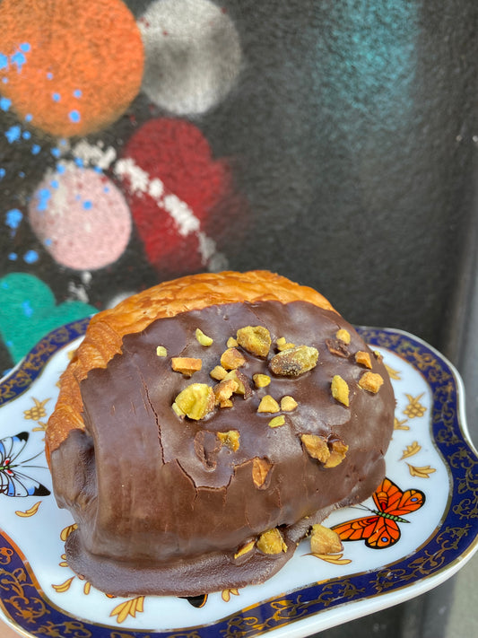 Unregular Bakery - Pistachio Chocolate Croissant