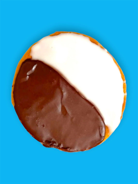 Unregular Bakery - Black & White Cookie